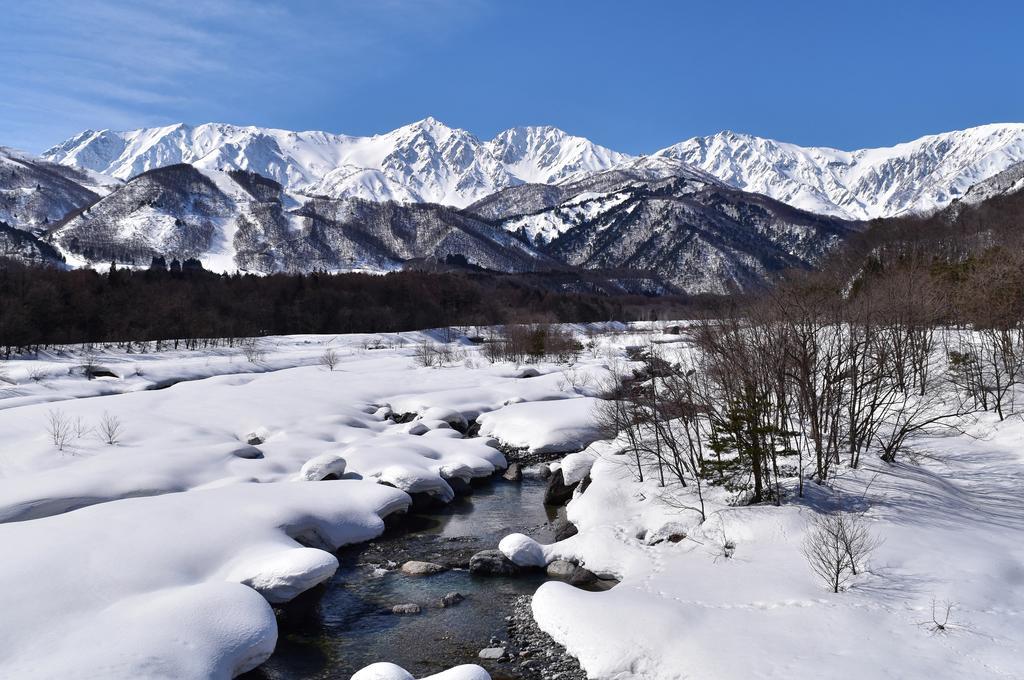 Hotel La Neige Higashikan